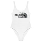 "The Belgian Face" Maillot de bain une pièce – Image 8